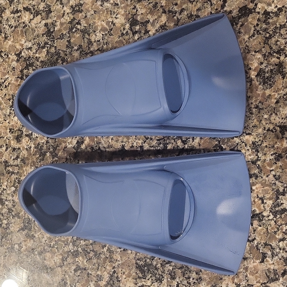 Gintenco snorkel fins size small 33-35 new